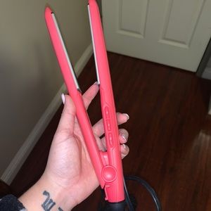 Hair straightener